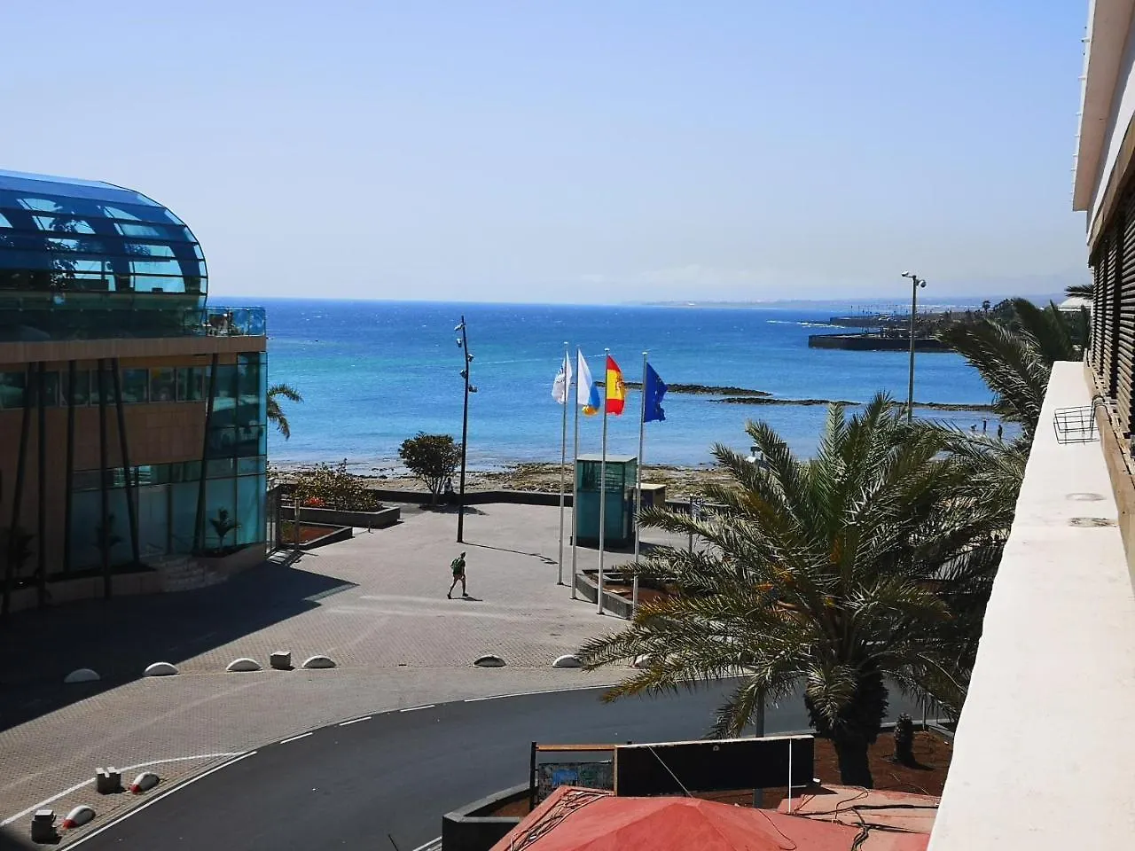 Arrecife Beach Front contacts
